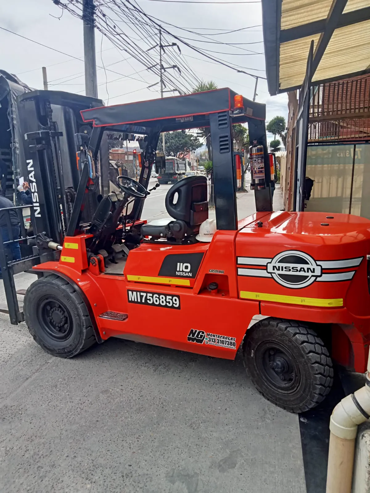 Montacargas NG en servicio 1