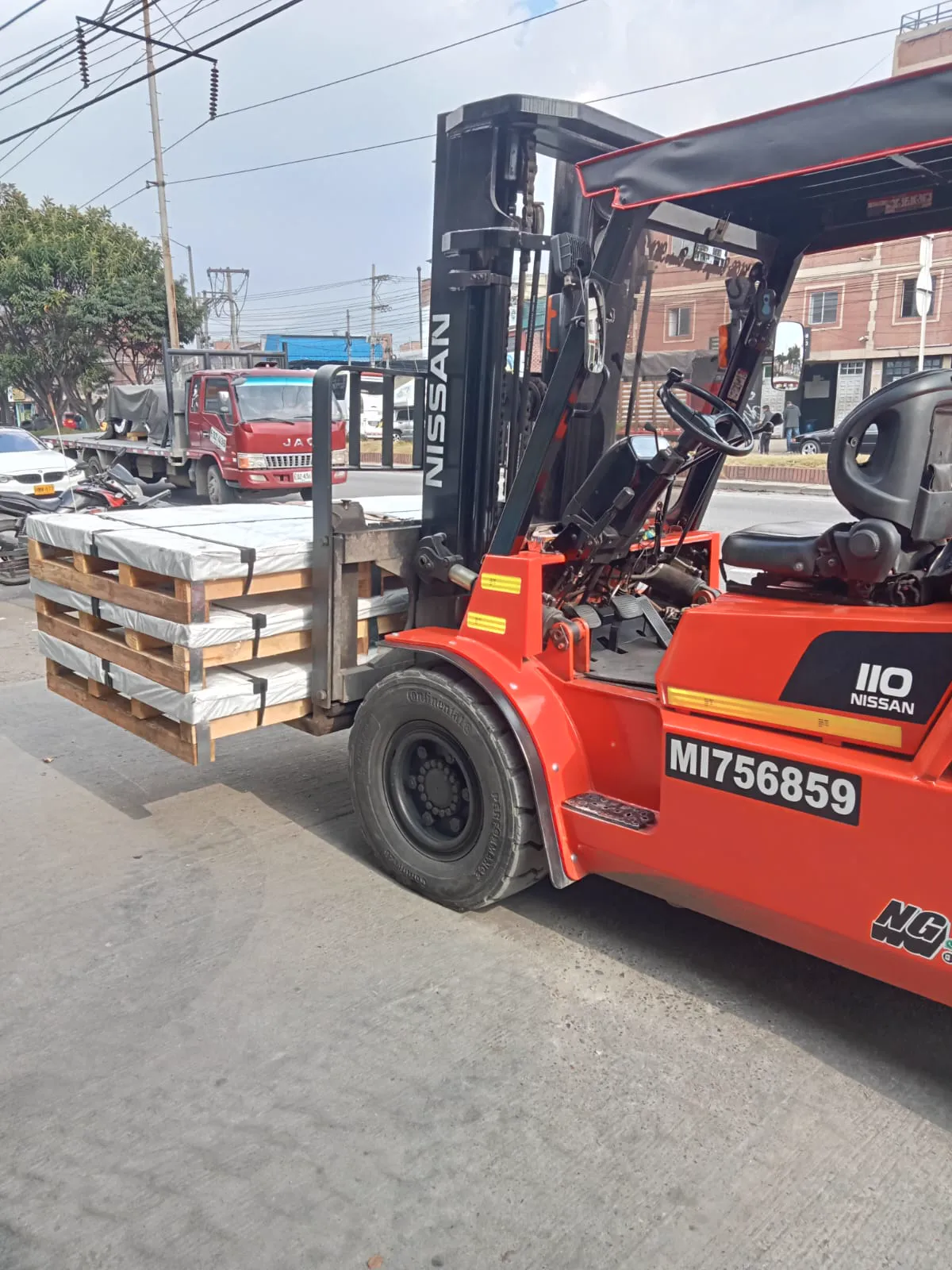Montacargas NG en servicio 5